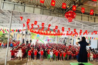 SINH HOẠT ĐẦU TUẦN CỦA CÁC BÉ TRƯỜNG MẦM NON M’DRẮK